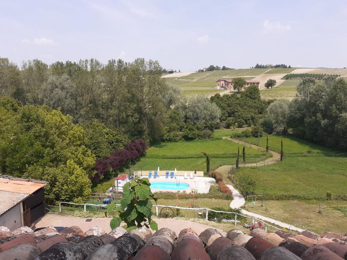 I Boidi Apartment Nizza Monferrato Bagian luar foto