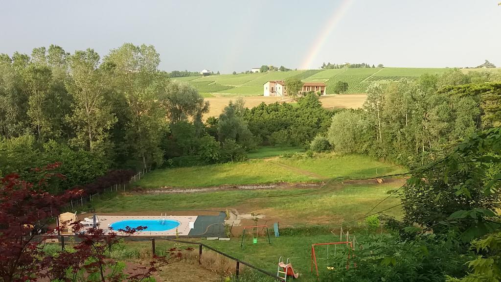 I Boidi Apartment Nizza Monferrato Bagian luar foto