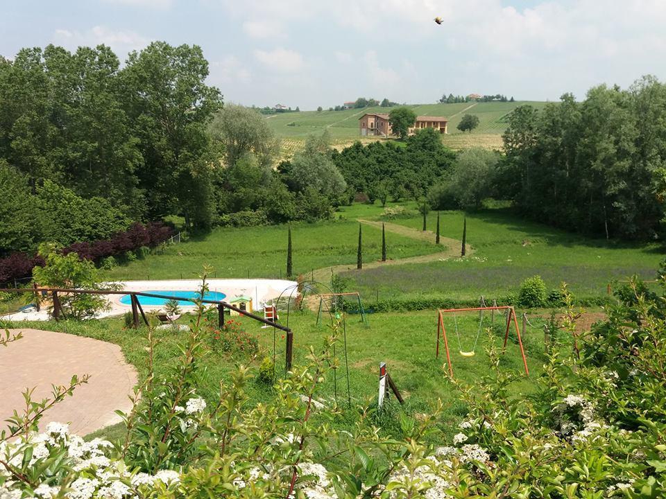 I Boidi Apartment Nizza Monferrato Bagian luar foto