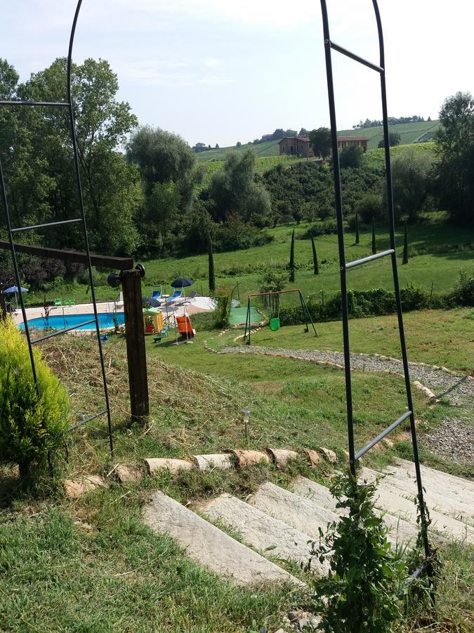 I Boidi Apartment Nizza Monferrato Bagian luar foto