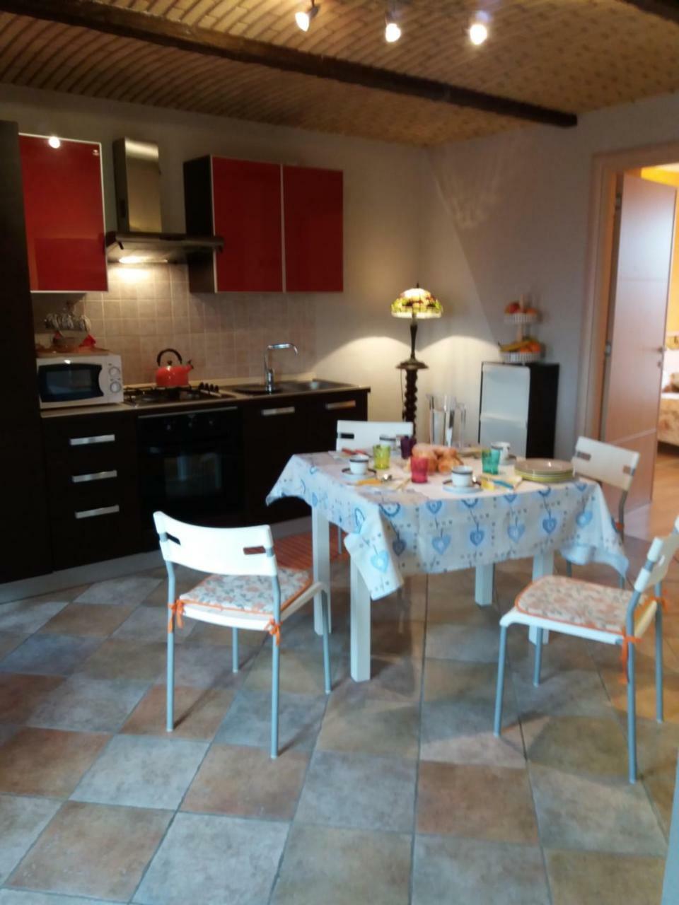 I Boidi Apartment Nizza Monferrato Bagian luar foto